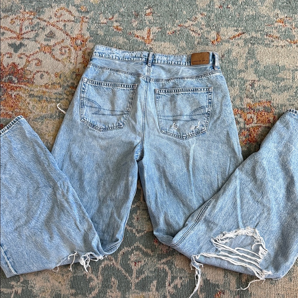 American Eagle Outfitters Light Blue Distressed Boyfriend Jeans - Picture 5 of 5